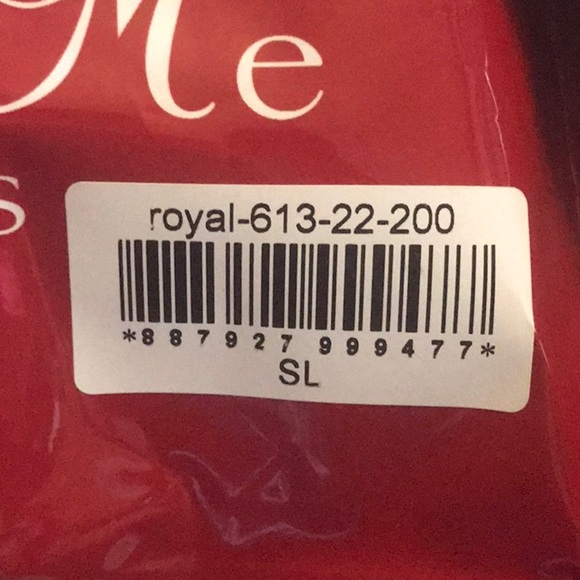 Irresistible Me Hair Extendsions - Picture 4 of 4